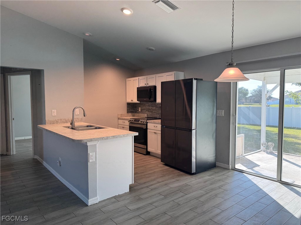 202 NW 27th Avenue Cape Coral FL 33993 2025018555 image2