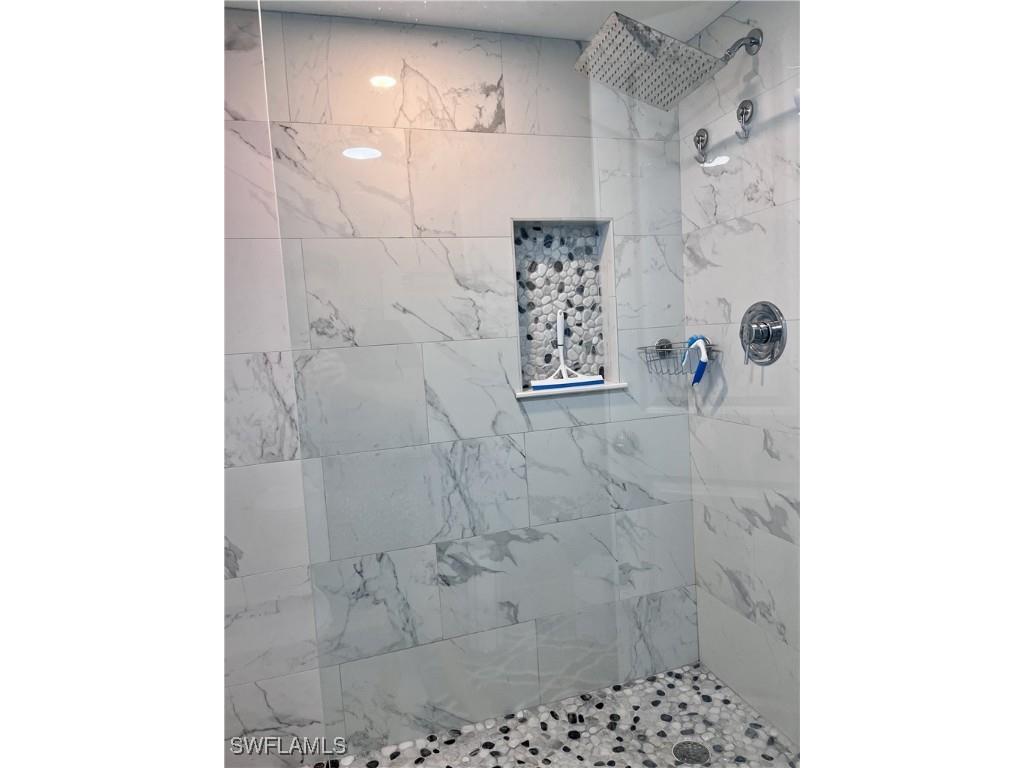 202 Peppermint Lane #2 Naples FL 34112 225082871 image11