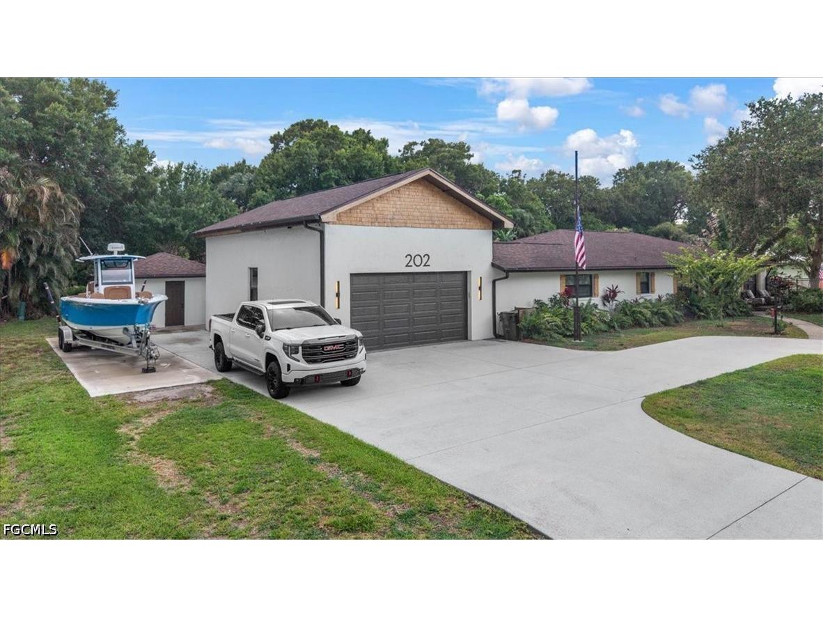 202 Ridgewood Avenue Clewiston FL 33440 2026020965 image2