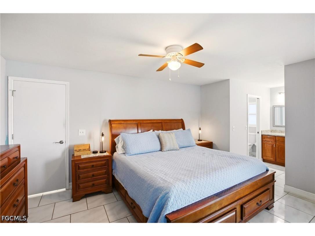 202 SE 10th Terrace Cape Coral FL 33990 2026019959 image20