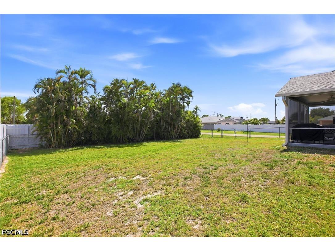 202 SE 10th Terrace Cape Coral FL 33990 2026019959 image38
