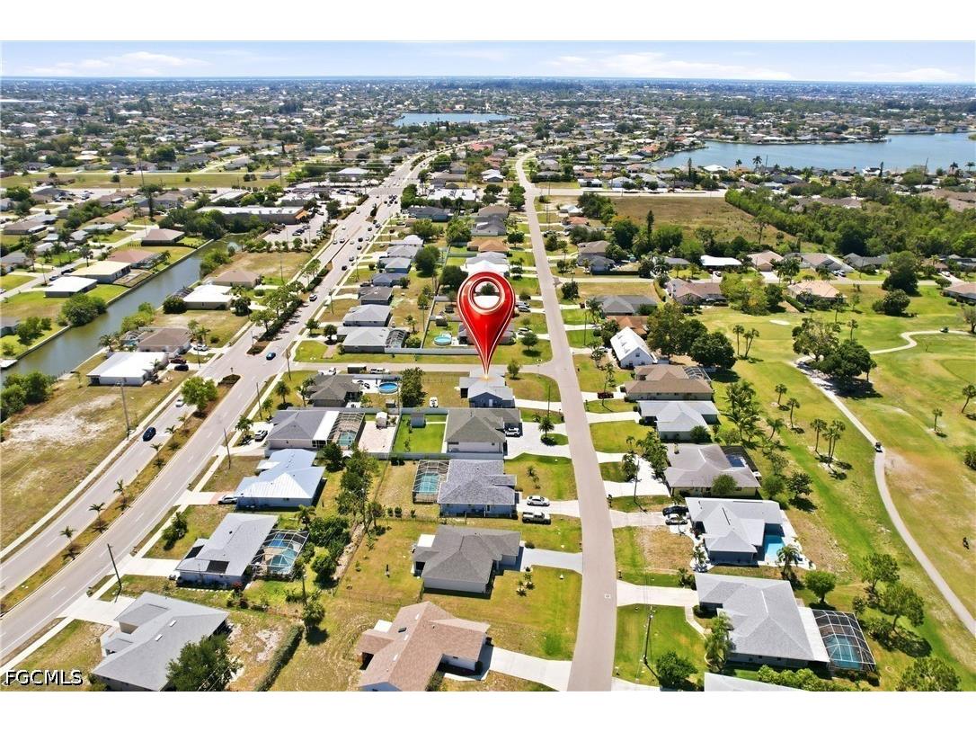 202 SE 10th Terrace Cape Coral FL 33990 2026019959 image48