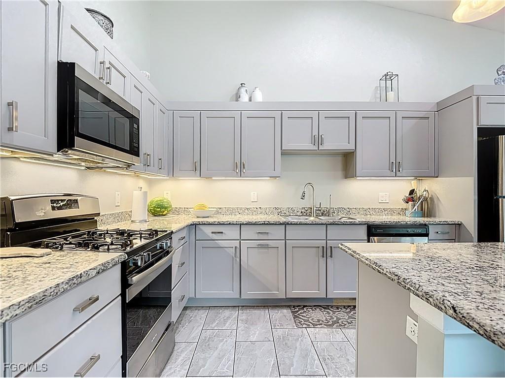 202 Village Circle #20 Labelle FL 33935 2025003918 image10