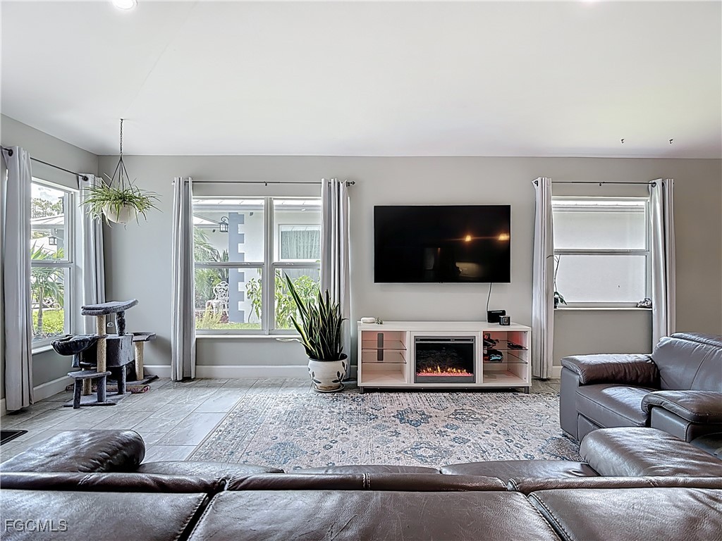 202 Village Circle #20 Labelle FL 33935 2025003918 image6