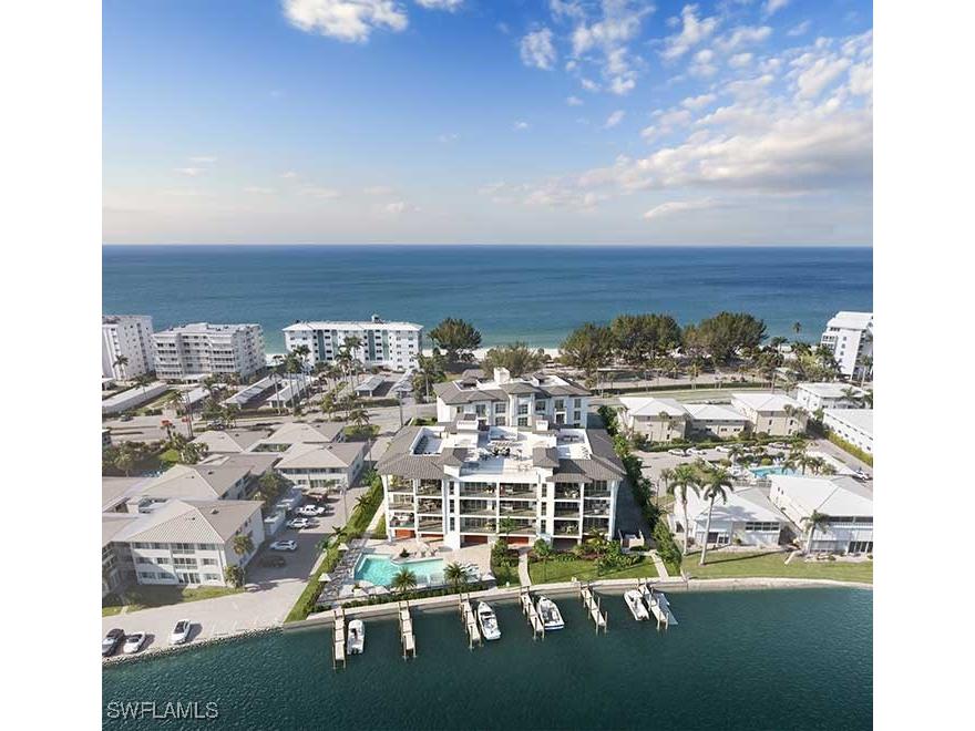 2020 Gulf Shore Boulevard N #PH-401W Naples FL 34102 225080462 image3