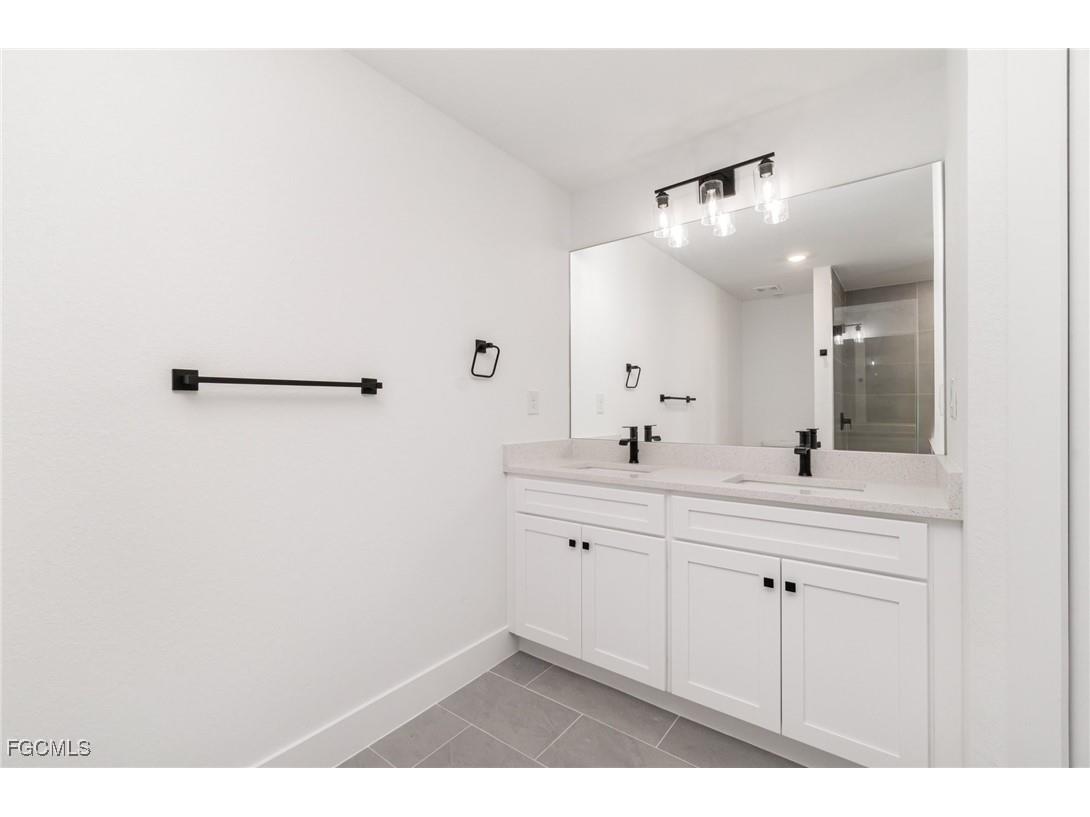 2020 NE 6th Avenue Cape Coral FL 33909 2025020578 image11