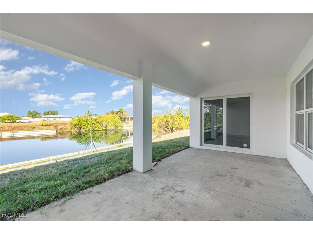 2020 NE 6th Avenue Cape Coral FL 33909 2025020578 image18