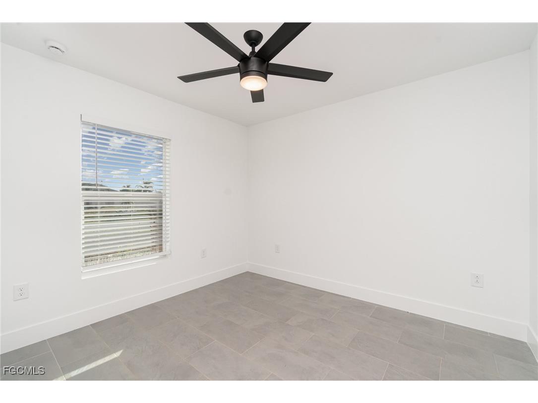 2020 NE 6th Avenue Cape Coral FL 33909 2025020578 image9