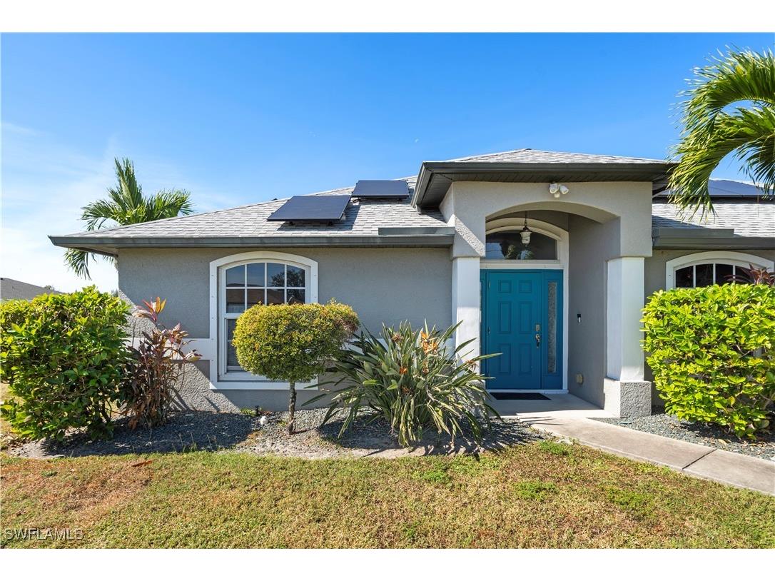 2020 NE 6th Place Cape Coral FL 33909 225080995 image1