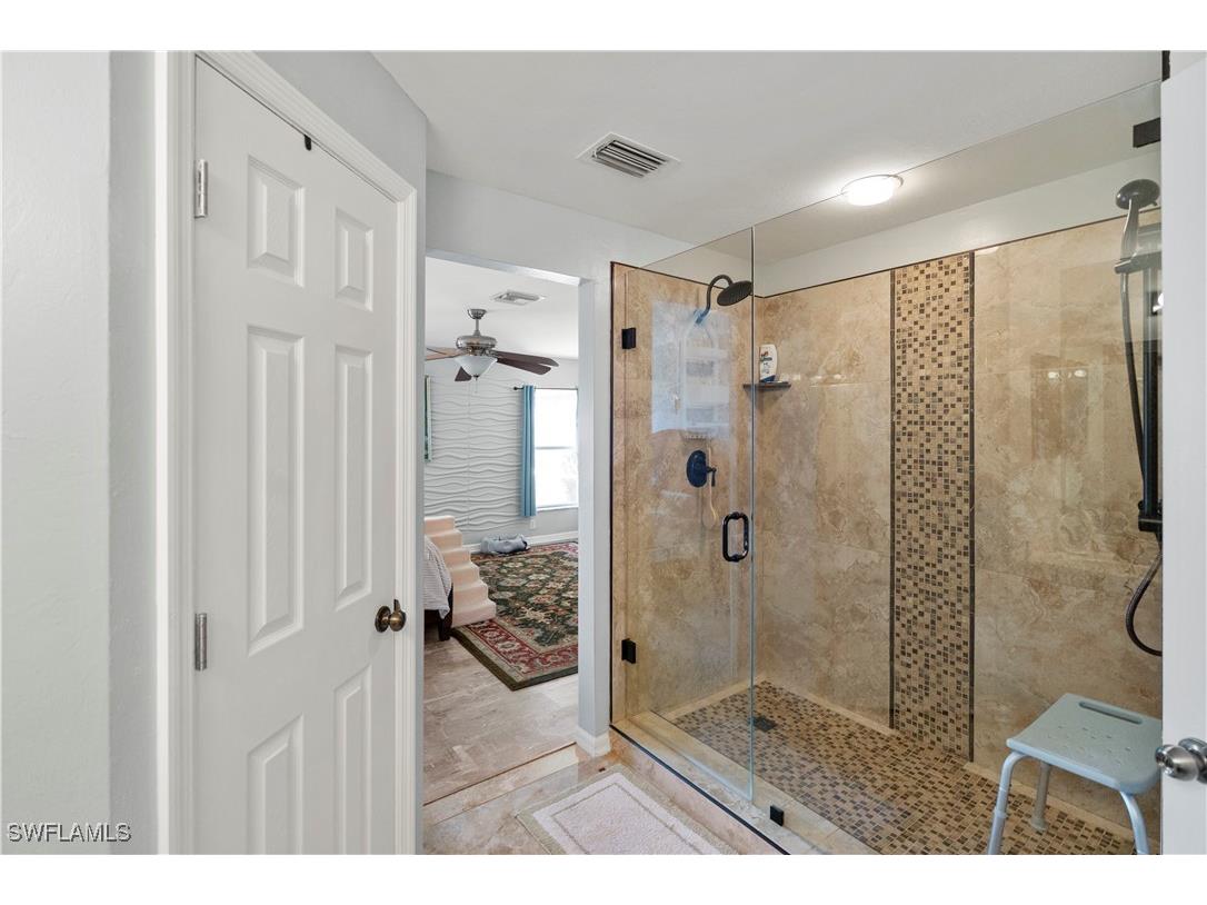 2020 NE 6th Place Cape Coral FL 33909 225080995 image22