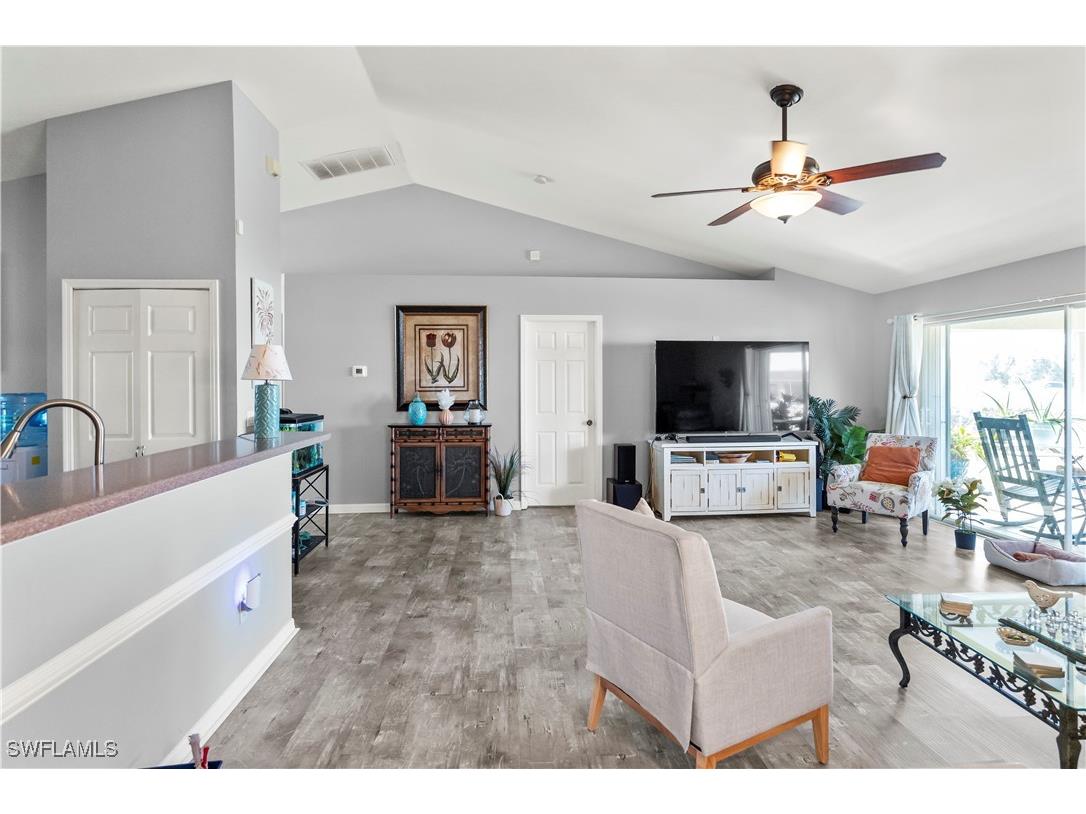 2020 NE 6th Place Cape Coral FL 33909 225080995 image4