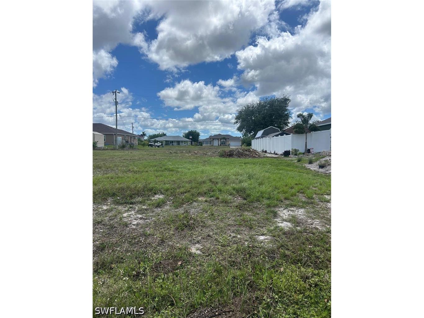2020 NW 4th Terrace Cape Coral FL 33993 226023269 image1