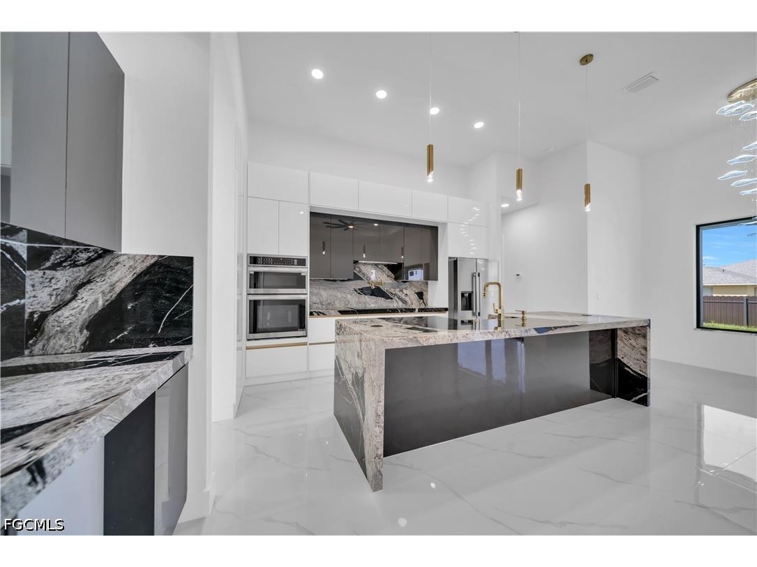 2020 Santa Barbara Boulevard N Cape Coral FL 33993 2026017066 image15