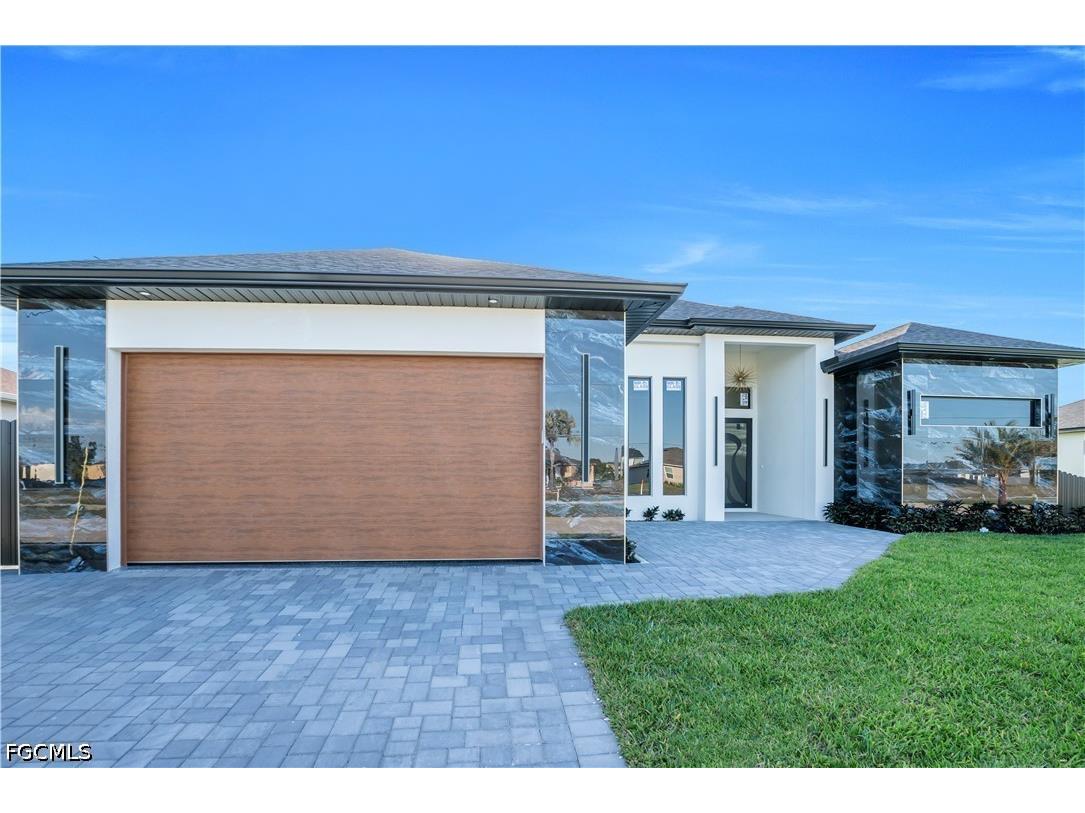 2020 Santa Barbara Boulevard N Cape Coral FL 33993 2026017066 image3