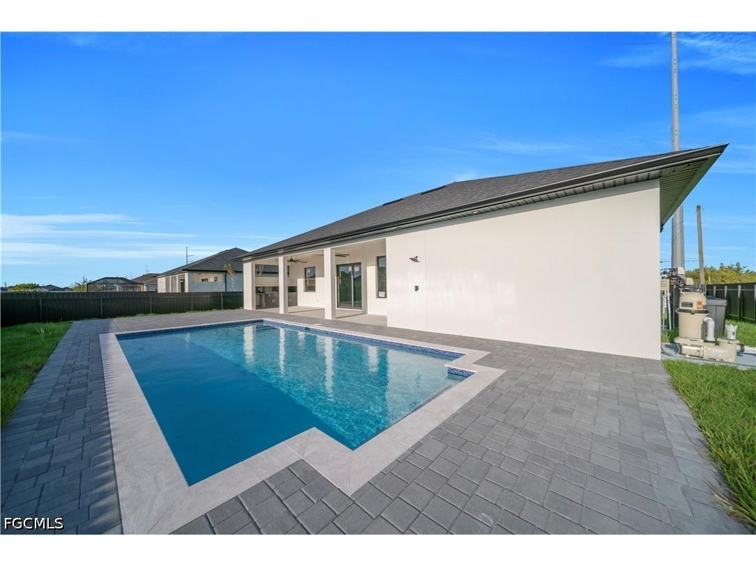 2020 Santa Barbara Boulevard N Cape Coral FL 33993 2026017066 image5