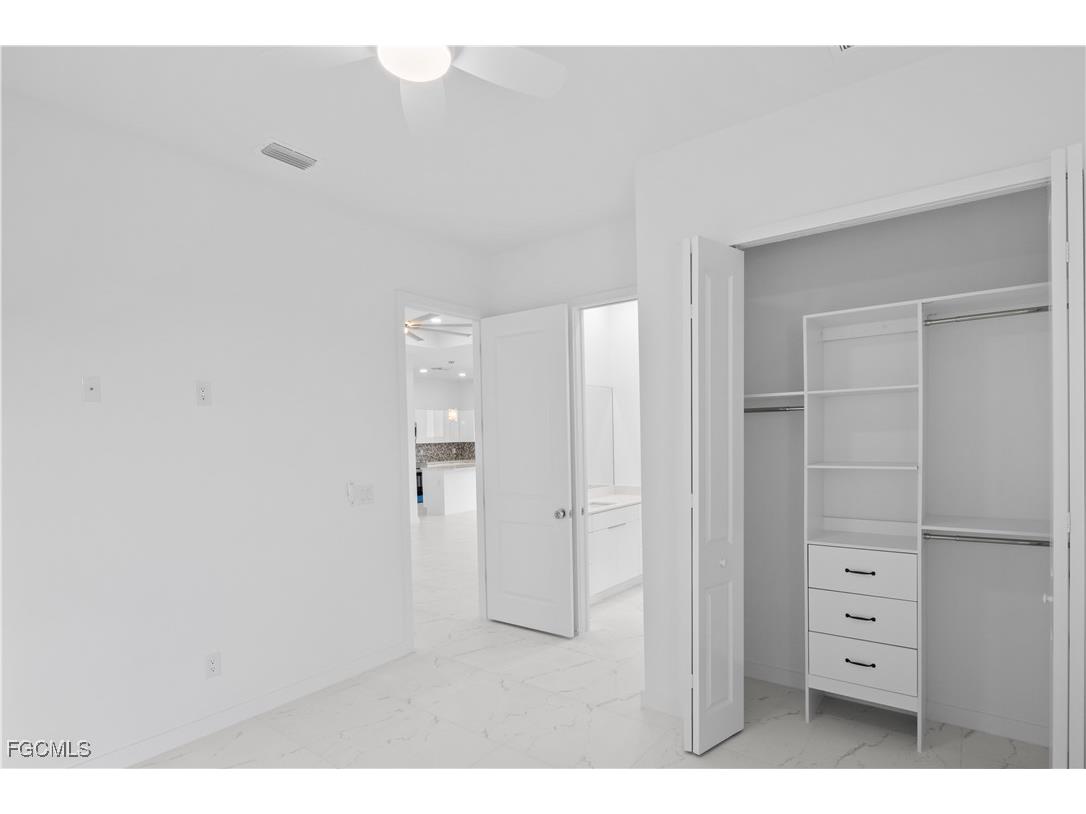 2020 Tropicana Parkway W Cape Coral FL 33993 2025016363 image23