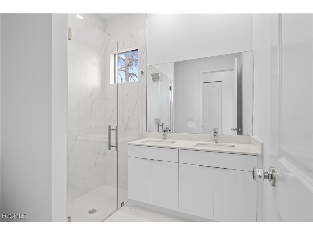 2020 Tropicana Parkway W Cape Coral FL 33993 2025016363 image27