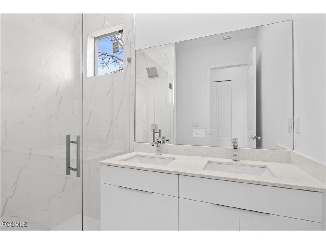 2020 Tropicana Parkway W Cape Coral FL 33993 2025016363 image28