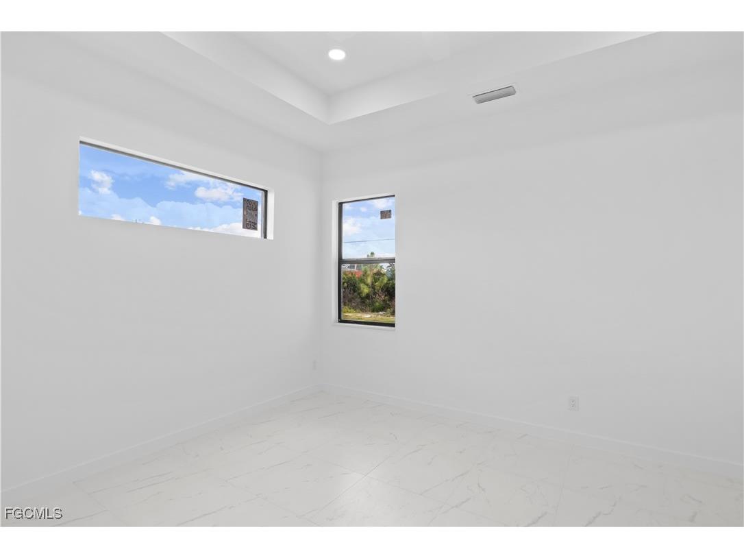 2020 Tropicana Parkway W Cape Coral FL 33993 2025016363 image29