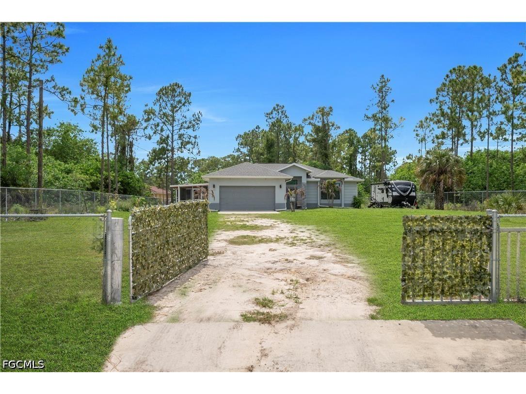 2021 Hines Avenue Alva FL 33920 2026023543 image2
