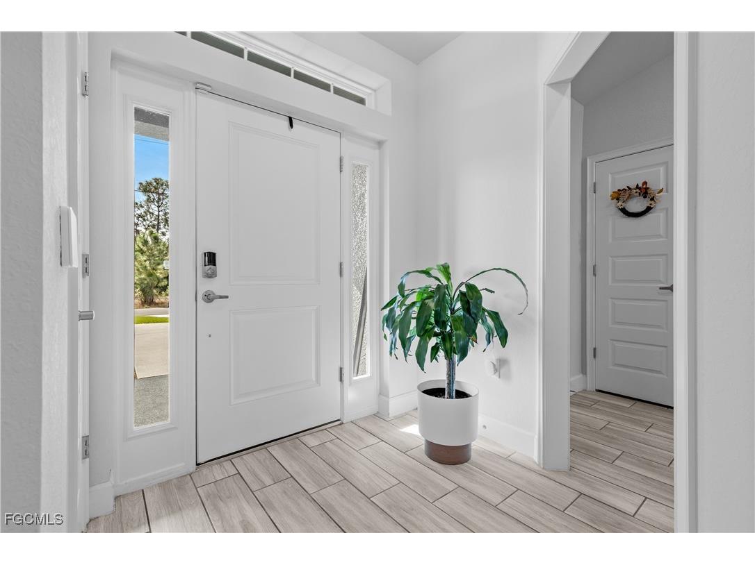 2021 NE 36th Terrace Cape Coral FL 33909 2025024127 image2