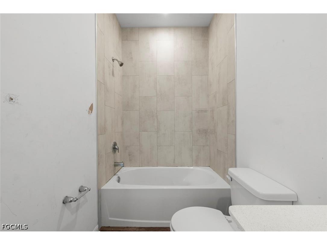 2021 NE 4th Avenue Cape Coral FL 33909 2026018738 image24