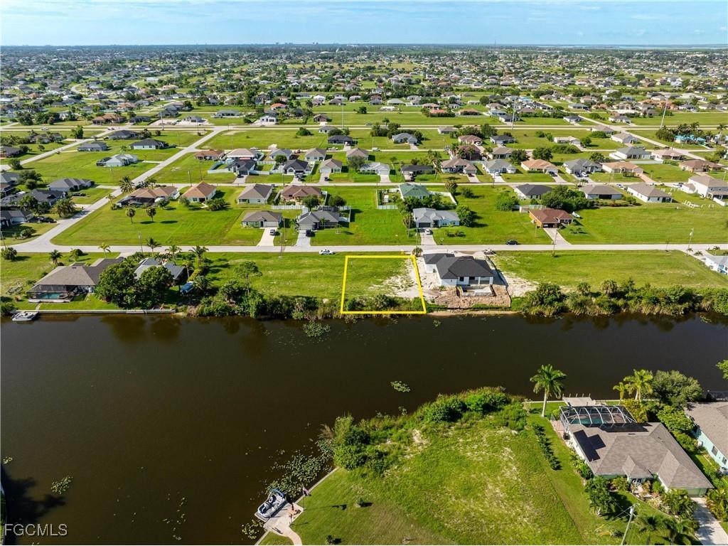 2021 NW 9th Terrace Cape Coral FL 33993 2025007721 image1