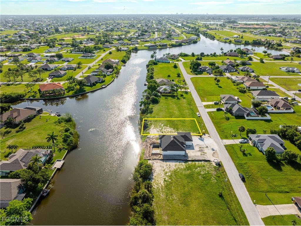 2021 NW 9th Terrace Cape Coral FL 33993 2025007721 image3