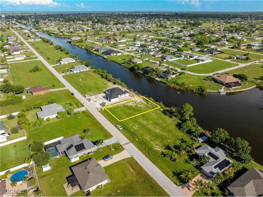 2021 NW 9th Terrace Cape Coral FL 33993 2025007721 image5