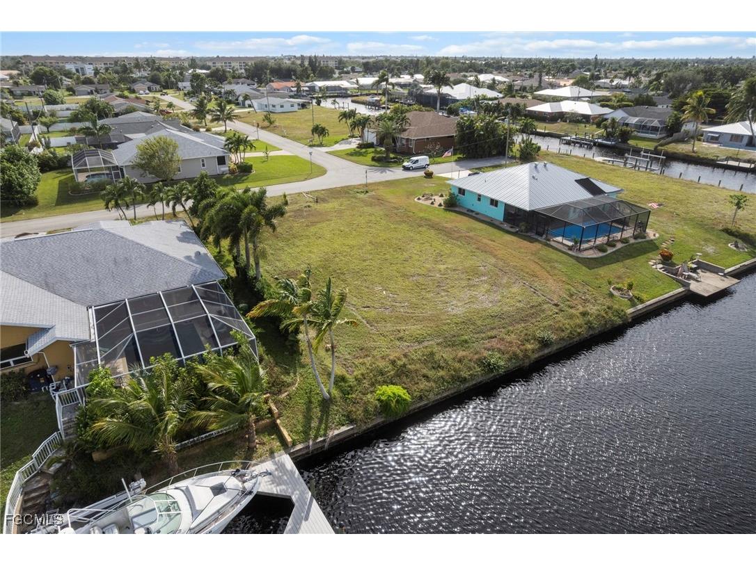 2021 SE 15th Street Cape Coral FL 33990 2025019052 image3