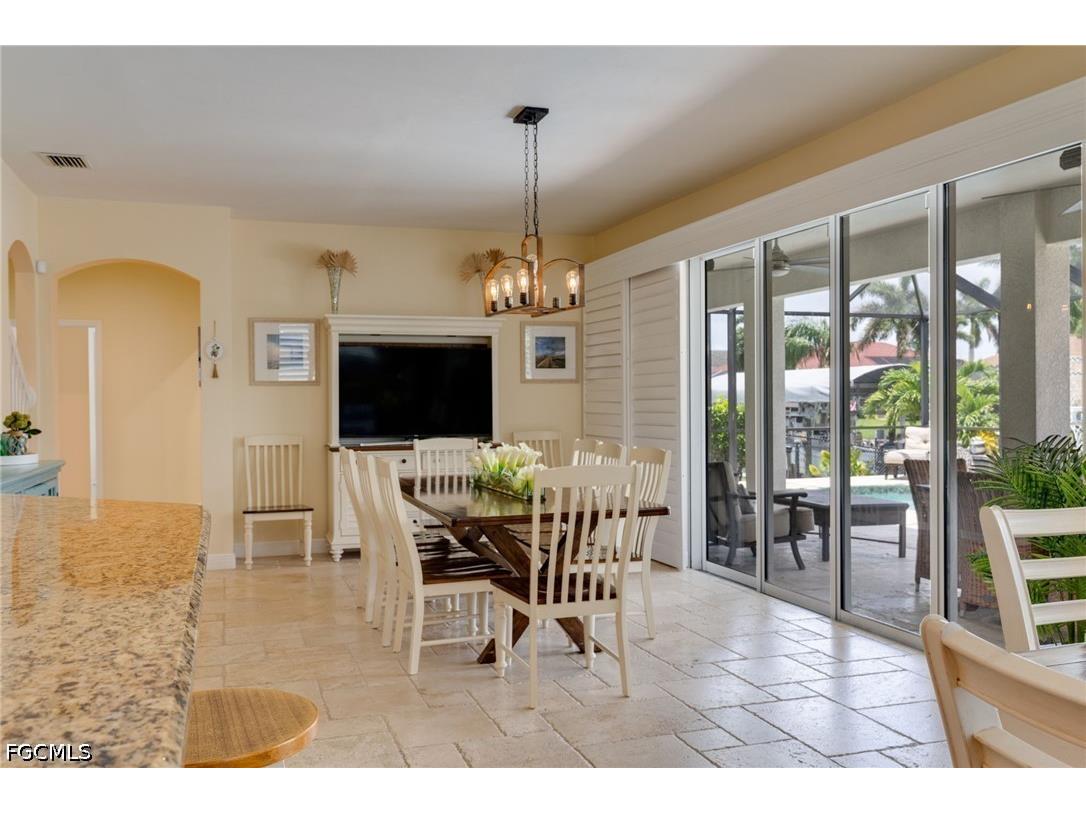 2021 SE 17th Place Cape Coral FL 33990 2026026930 image11