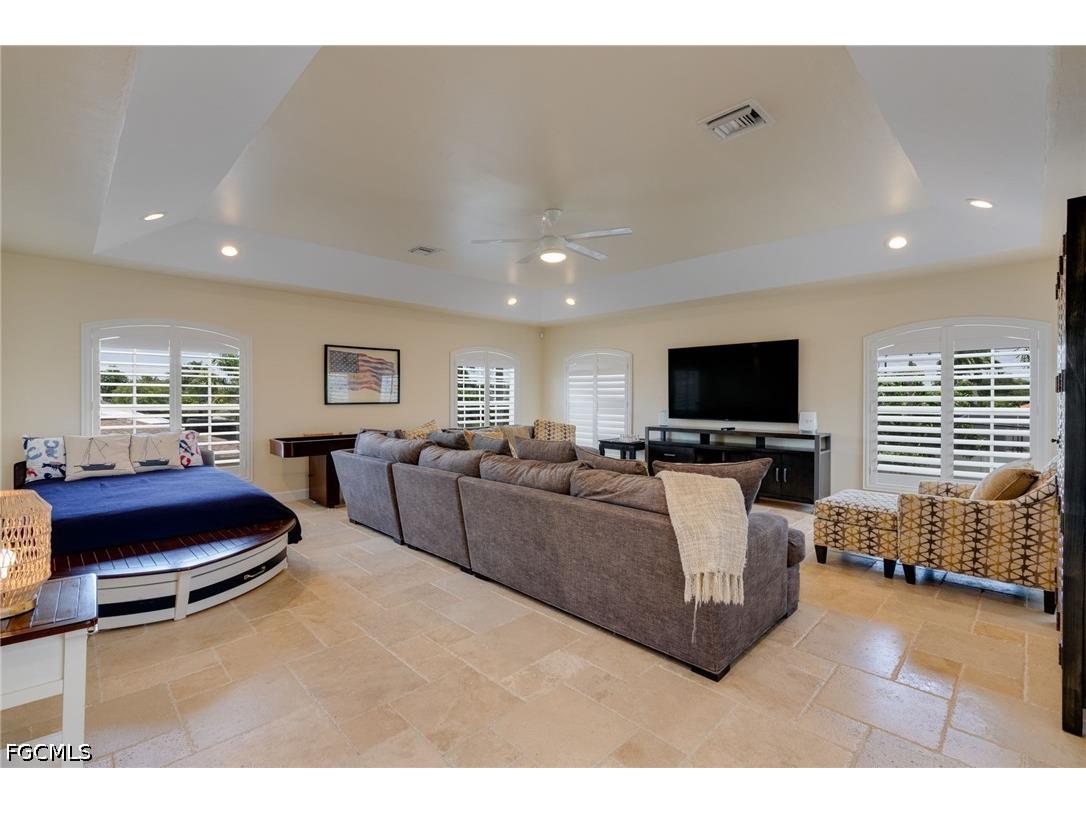 2021 SE 17th Place Cape Coral FL 33990 2026026930 image26
