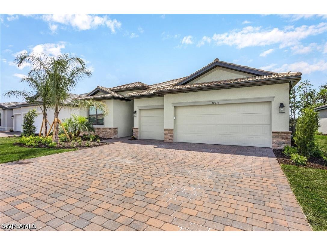 20210 Kingmont Drive Estero FL 33913 226016636 image1