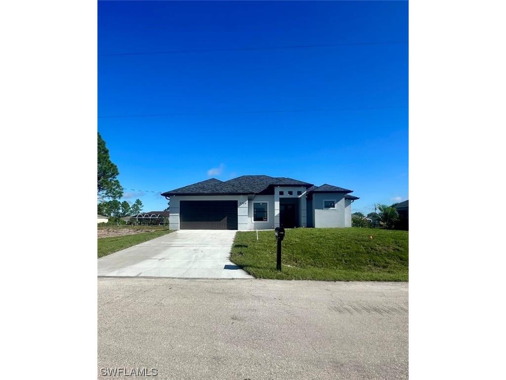 2022 Crawford Ave N Avenue Lehigh Acres FL 33971 223087014 image1