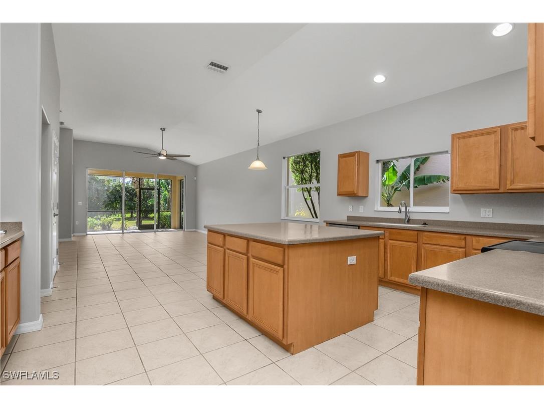 2022 Fairmont Lane Naples FL 34120 225079785 image6