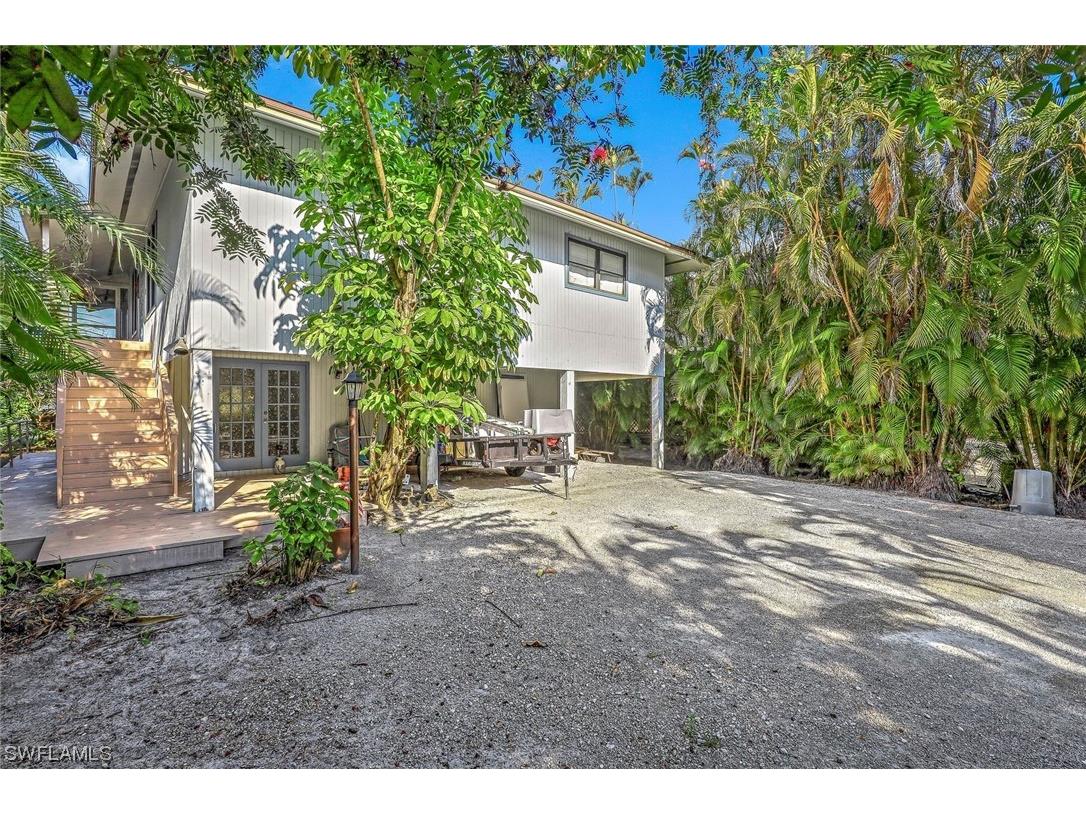 2022 Frederick Street Naples FL 34112 223026932 image1