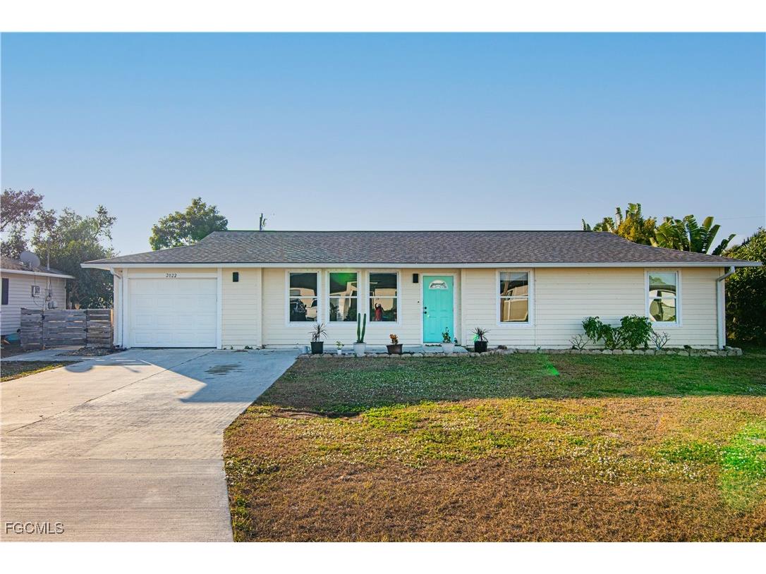 2022 NE 10th Place Cape Coral FL 33909 2025023745 image1