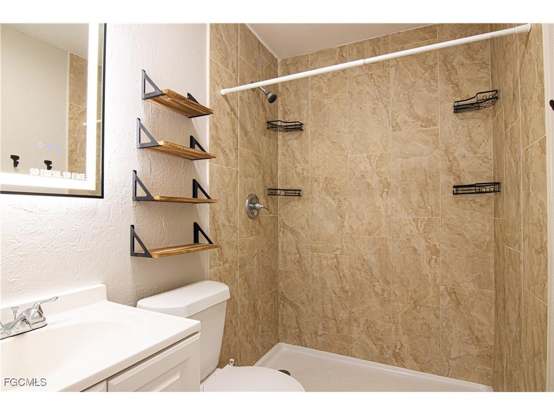 2022 NE 10th Place Cape Coral FL 33909 2025023745 image23