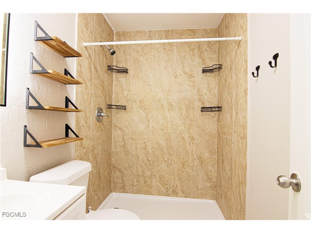 2022 NE 10th Place Cape Coral FL 33909 2025023745 image24