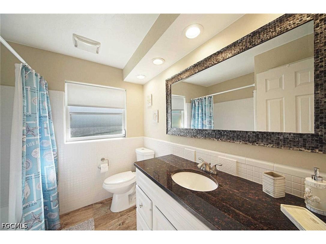 2022 SE 29th Lane Cape Coral FL 33904 2026017276 image16