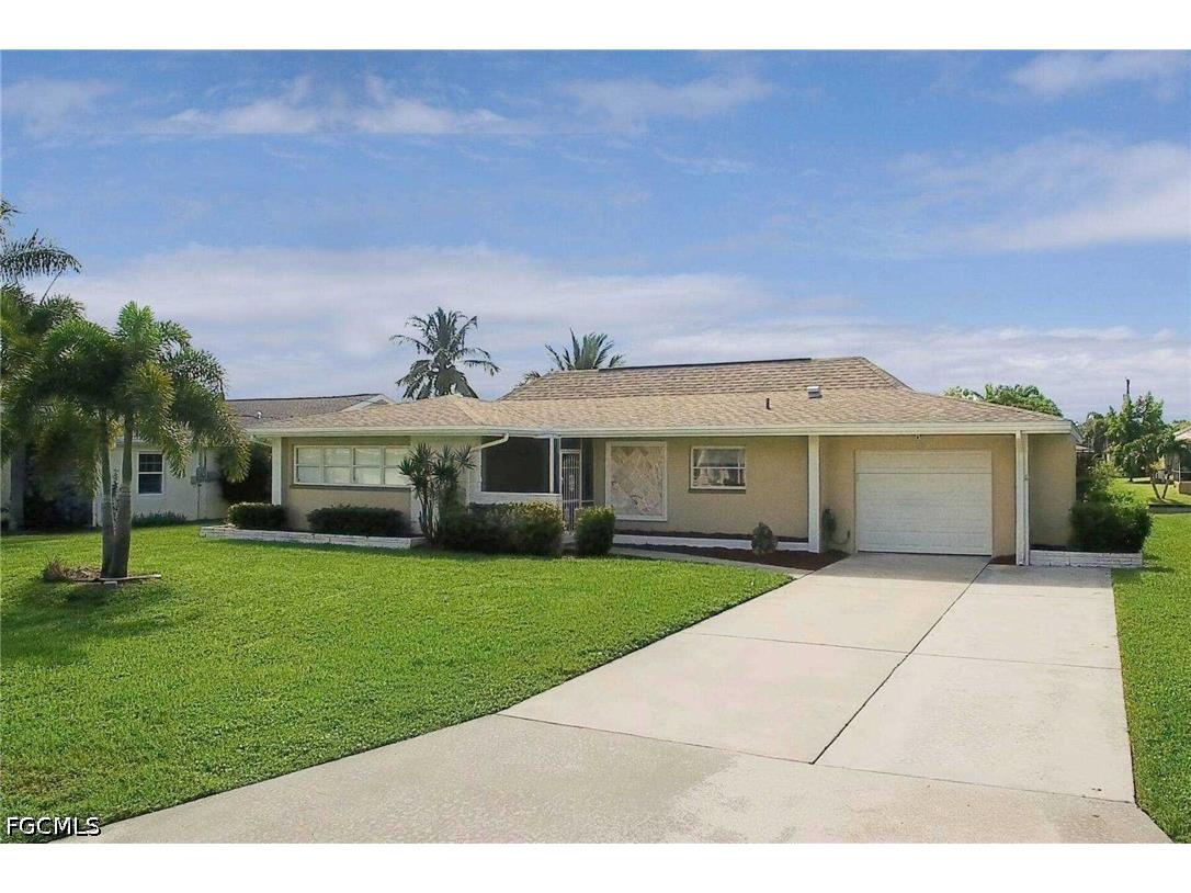 2022 SE 29th Lane Cape Coral FL 33904 2026017276 image2