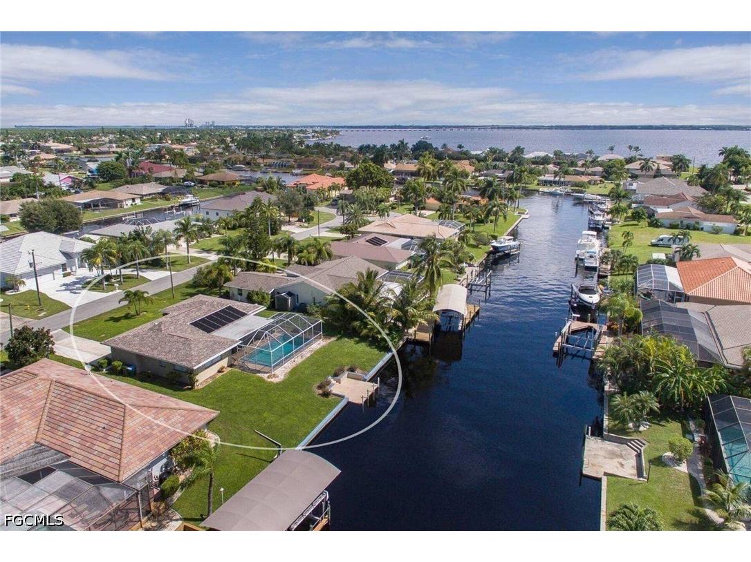 2022 SE 29th Lane Cape Coral FL 33904 2026017276 image3