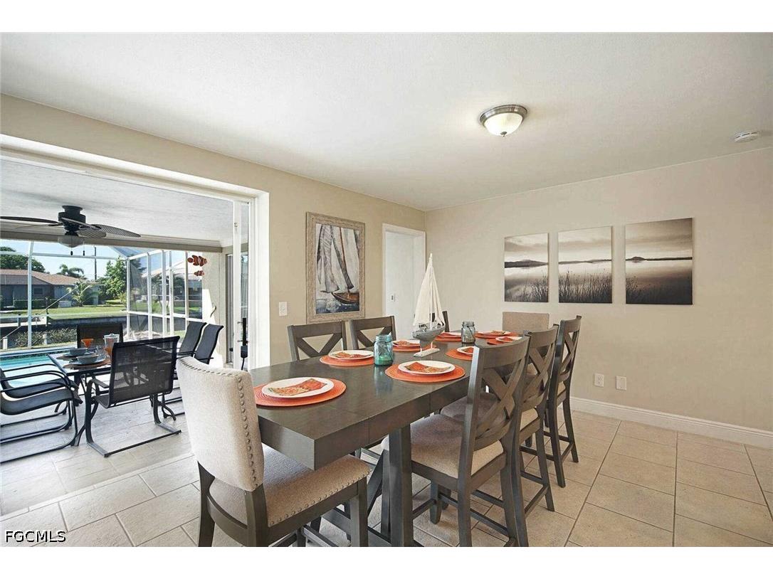 2022 SE 29th Lane Cape Coral FL 33904 2026017276 image8