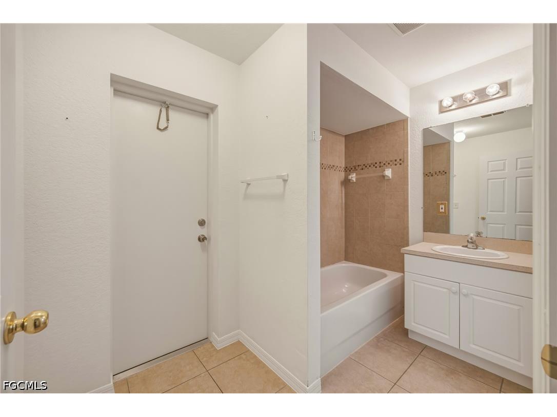 2022 SW 15th Avenue Cape Coral FL 33991 2026026661 image19