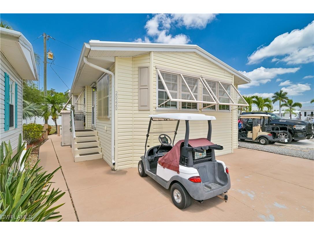 20220 Orange Tree Lane Estero FL 33928 223032792 image1