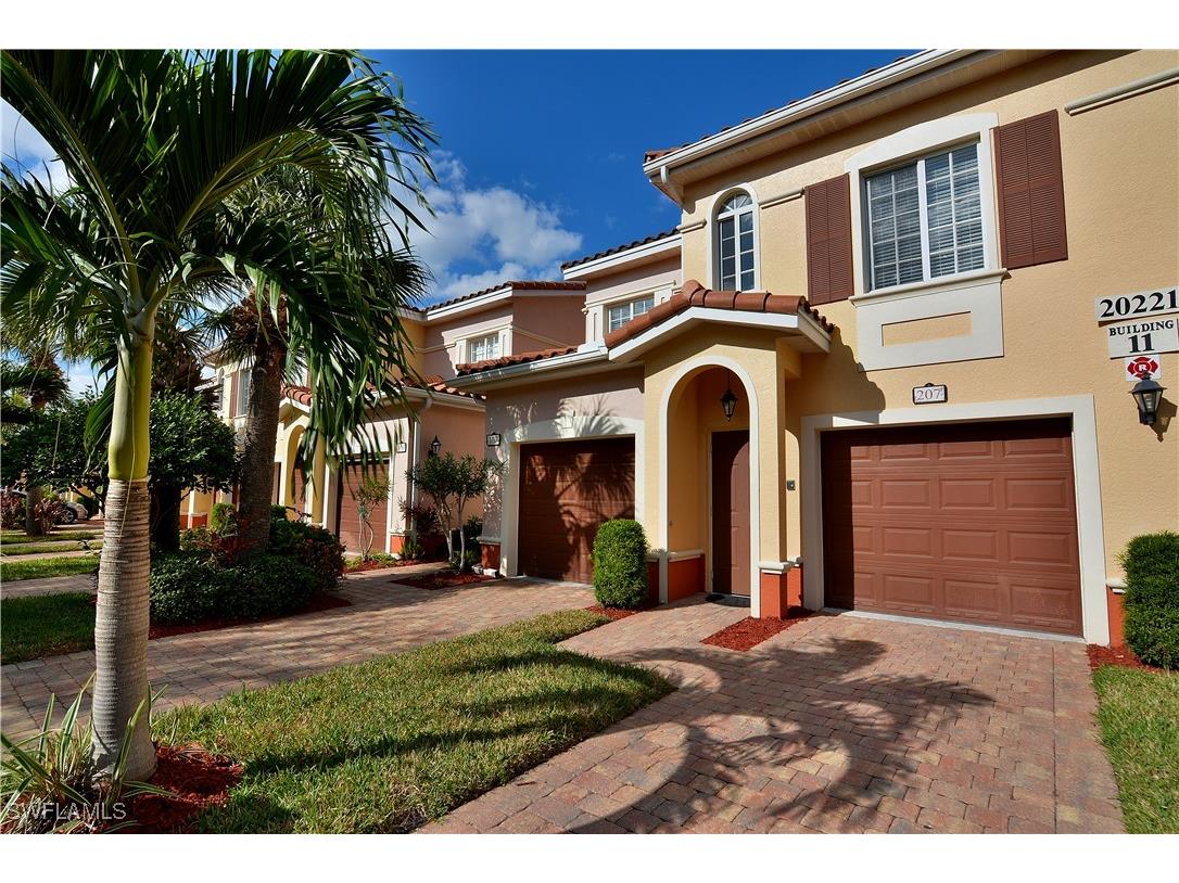 20221 Estero Gardens Circle #107 Estero FL 33928 225052932 image1