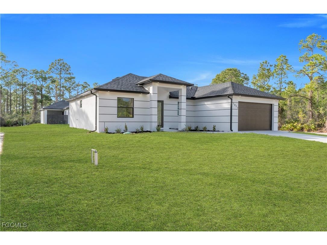 2023 Canton Avenue Alva FL 33920 2026005147 image3