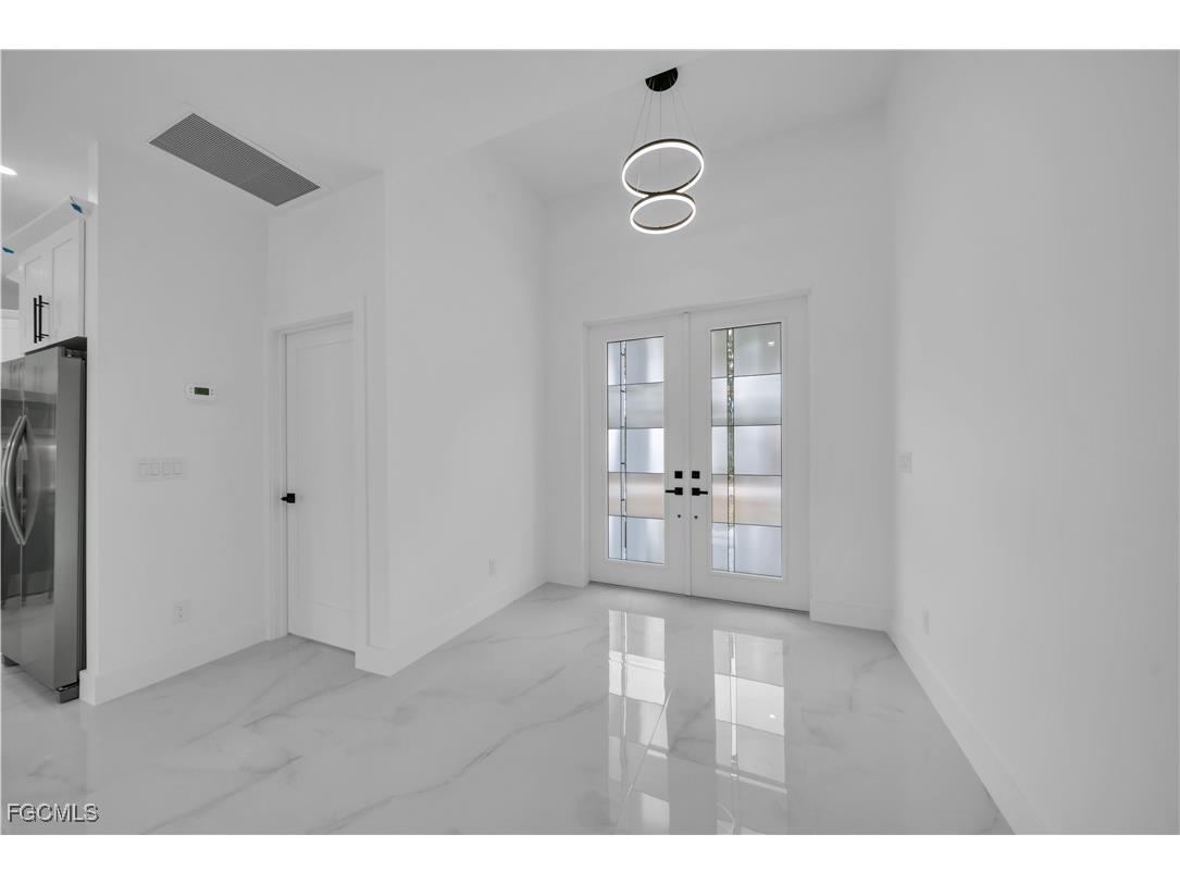 2023 Canton Avenue Alva FL 33920 2026005147 image6