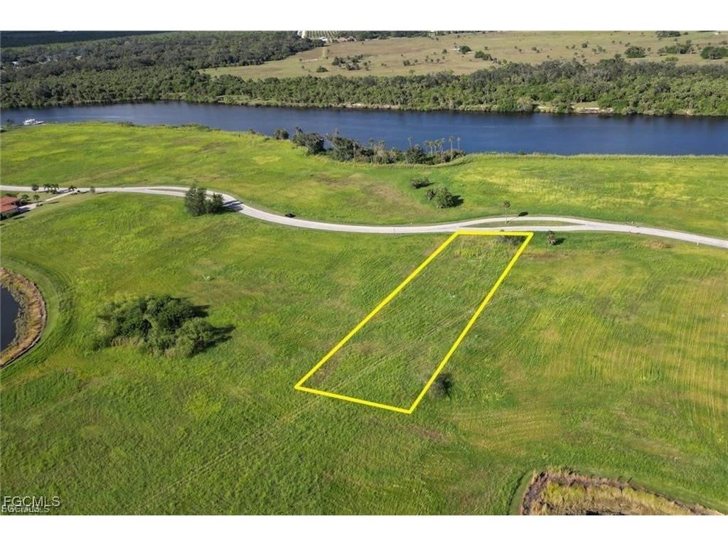 2023 Silk Bay Boulevard Alva FL 33920 2026002296 image1