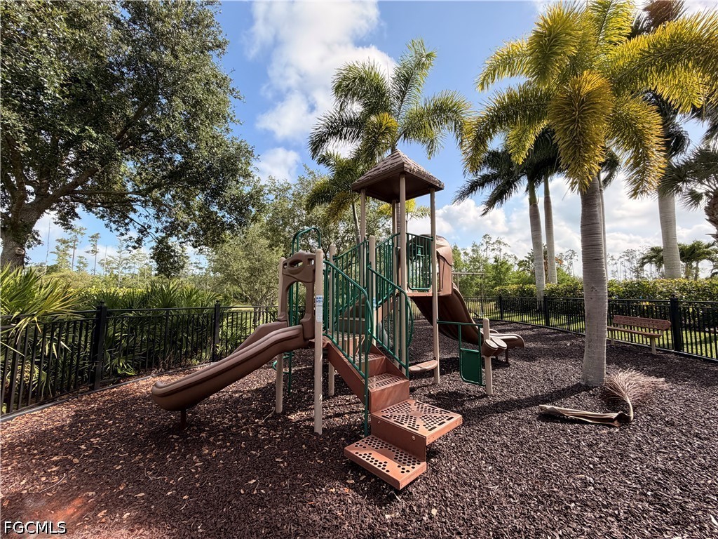20239 Cypress Shadows Boulevard Estero FL 33928 2026025689 image23